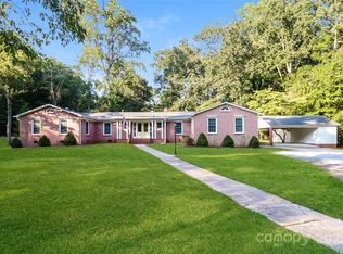 401 Lakeview Dr, York, SC 29745