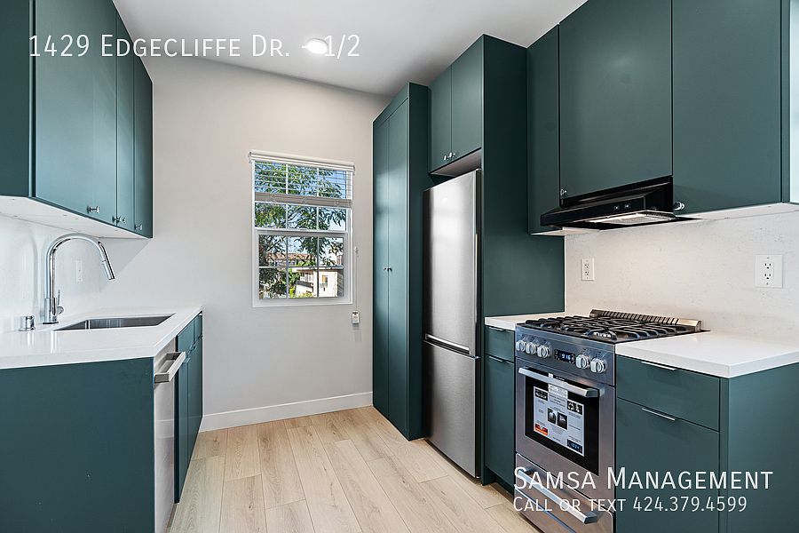 1st image of 1429 Edgecliffe Dr Unit 1/2