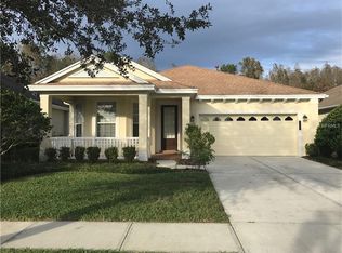 8024 Hampton Lake Dr, Tampa, FL 33647