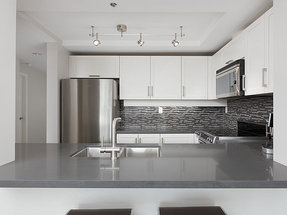 2nd image of 1008 Beach Ave #503