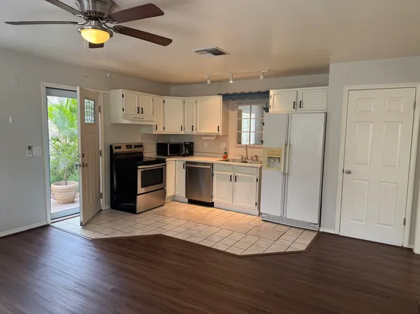 (undisclosed Address), Kihei, HI 96753