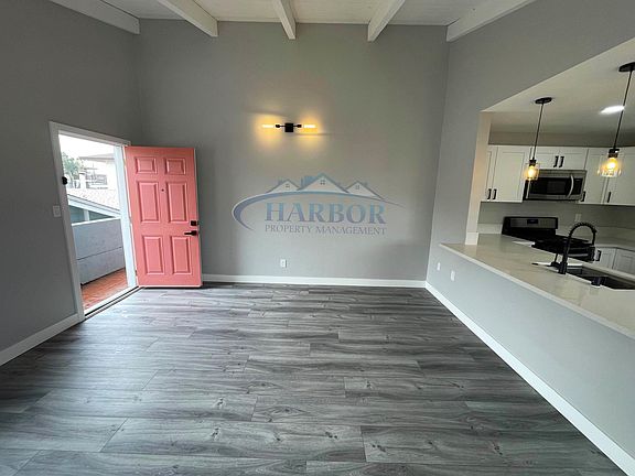 5th image of 1054 W 23rd St #1058