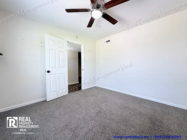 706 Jamestown Dr — Photo 14