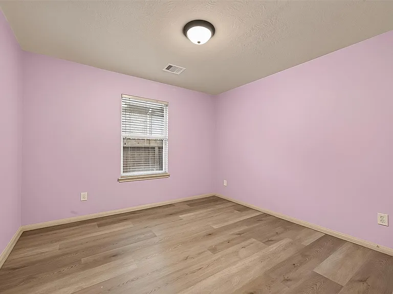 28207 Chalet Park Dr — Photo 34