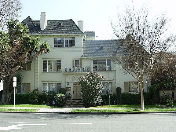 2nd image of 200 S Spalding Dr APT B