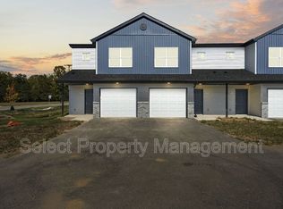 7107 Homestead Rd, Fort Wayne, IN 46814