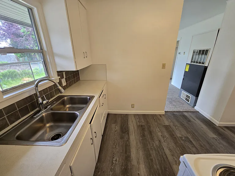 10910 Valley Ave E #10910 — Photo 6