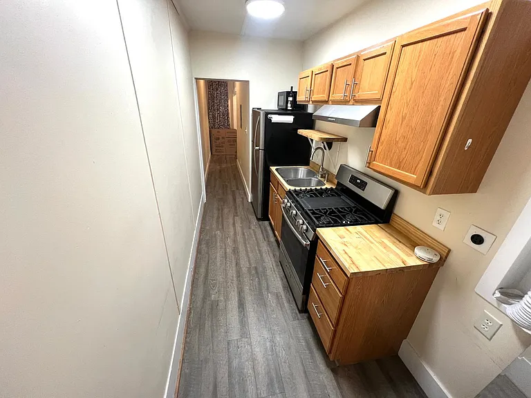 318 Miller St. — Photo 2