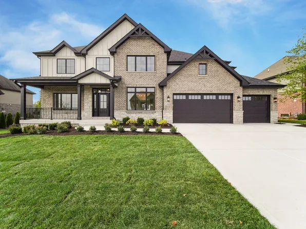 9004 Port Washington Dr, Frankfort, IL 60423