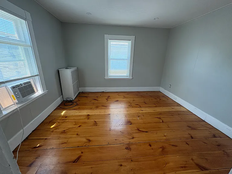 29 Arthur St #2 — Photo 5