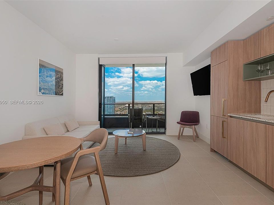 1st image of 398 NE 5th St #4003