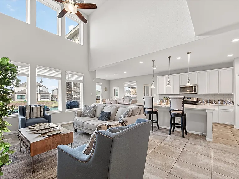 3723 Lake Varano Cir — Photo 2