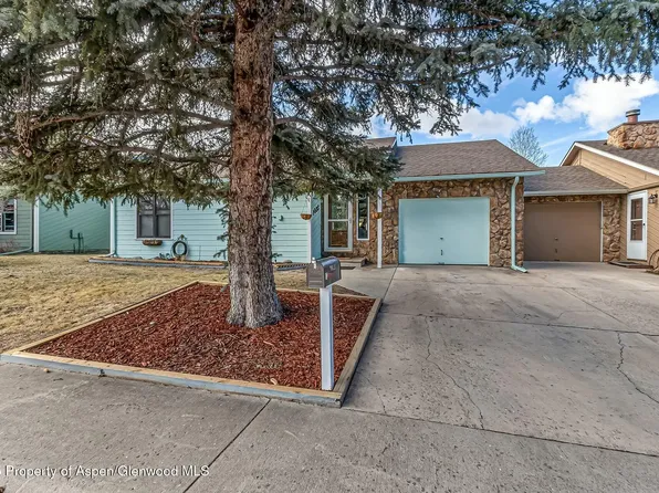1035 Wheel Cir, Carbondale, CO 81623