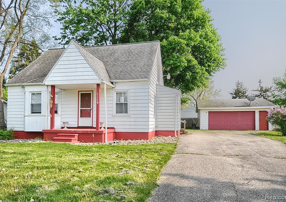 1174 Allen St Burton MI 48529 Zillow