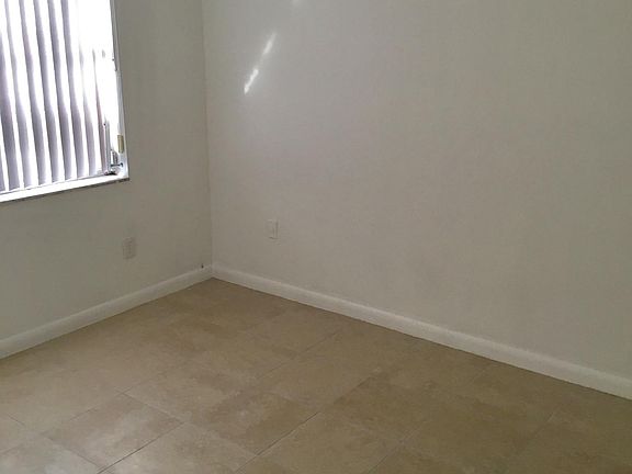 4th image of 8101 Camino Real #C-218