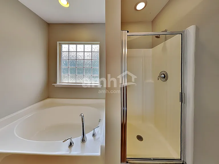 1933 Sterling Hill Dr — Photo 13