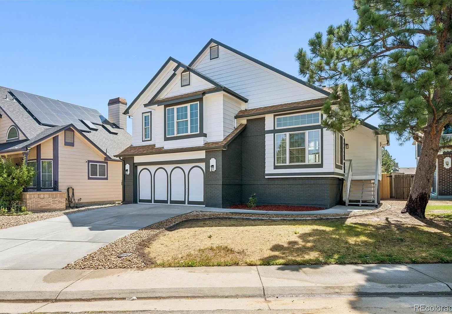 4 bed, 2.5 bath, 2131 sqft, $3,400 — Photo 2
