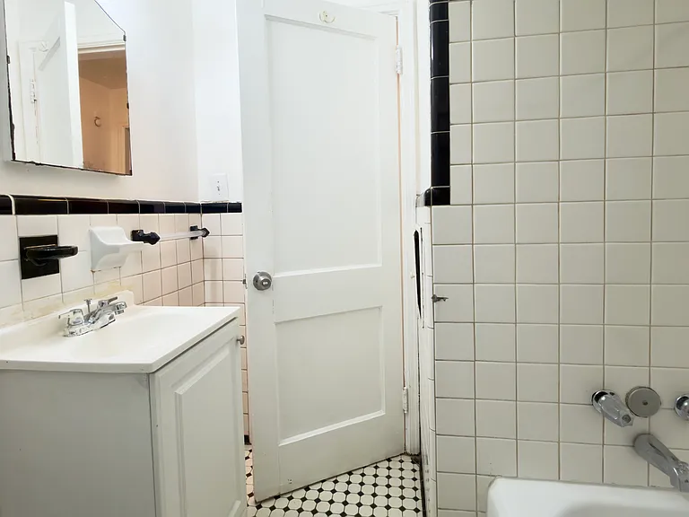 15901 Lahser Rd — Photo 9
