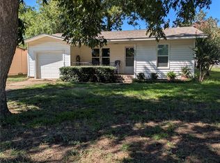 821 Austin Rd, Graham, TX 76450