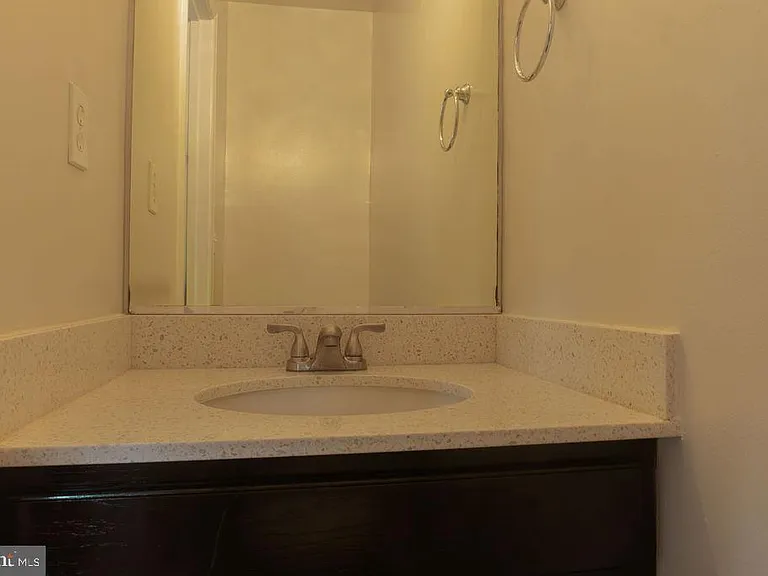 9836 Plaza View Way — Photo 19