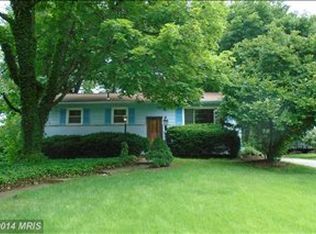 1800 Thornton Dr, Fort Washington, MD 20744