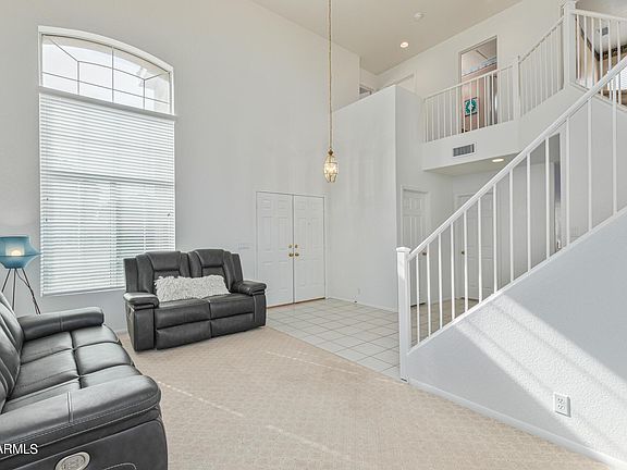4th image of 2842 E Windsong Dr