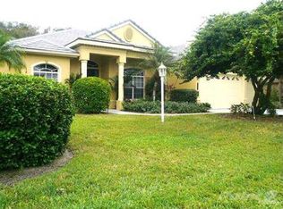 4745 Old Stone Rd, Sarasota, FL 34233