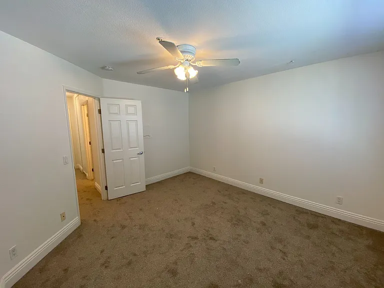 631 7th St #8 — Photo 20