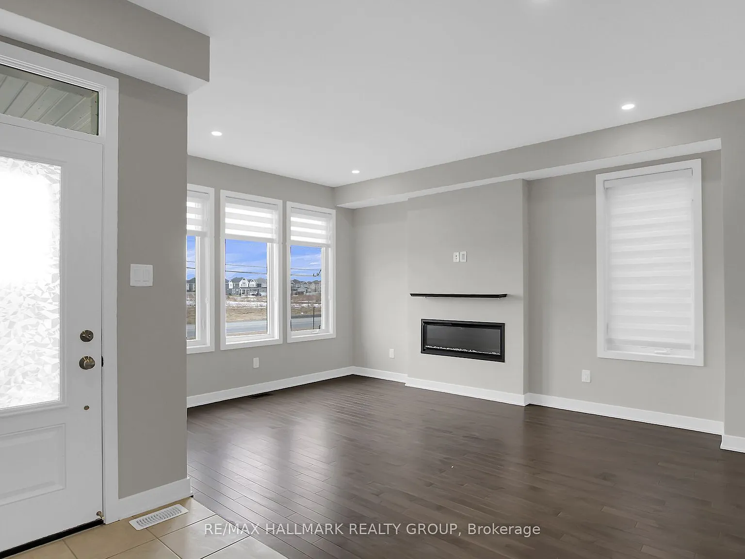 3 bed, $2,400 — Photo 4