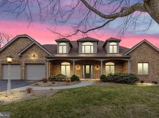 11113 Whitney Ln, Hagerstown, MD 21742