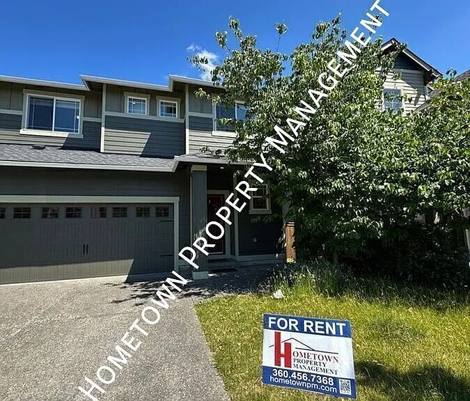 3332 Juno Ct NE — Photo 1