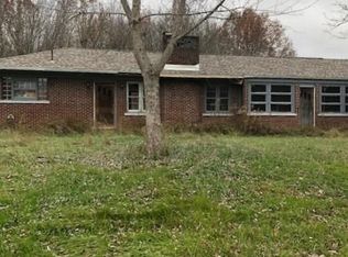 3739 Hoagland Blackstub Rd, Cortland, OH 44410