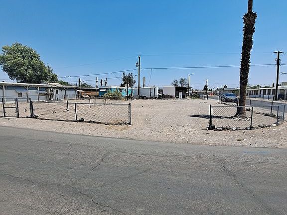 lot view 3700 sq feet