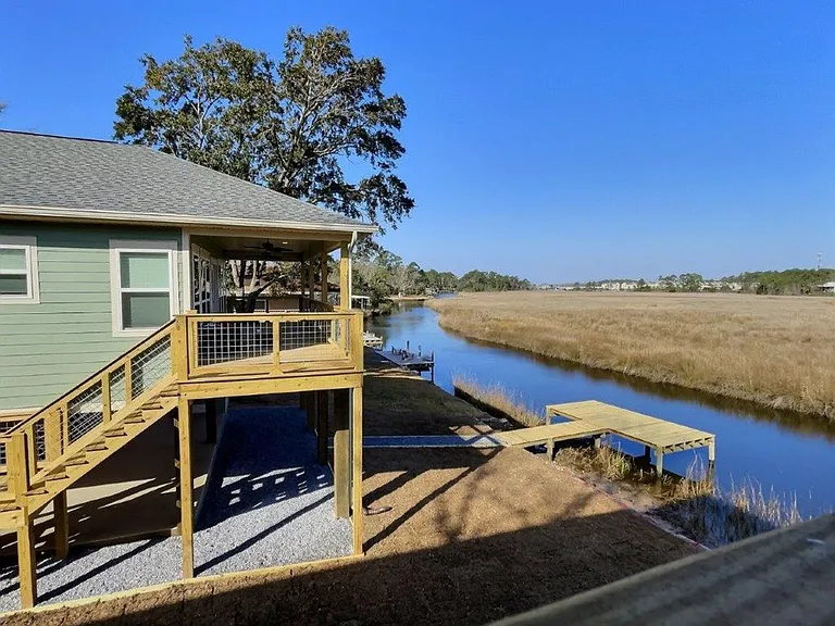 8716 W Simmons Bayou Dr — Photo 3