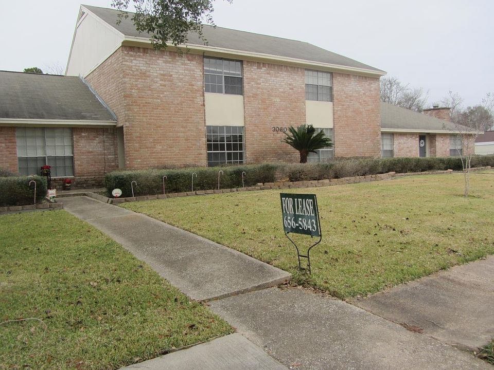 1st image of 3060 Willow Pl APT B