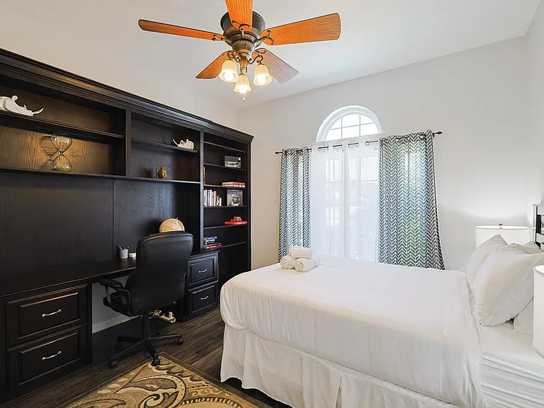4710 Scenic Dr — Photo 9