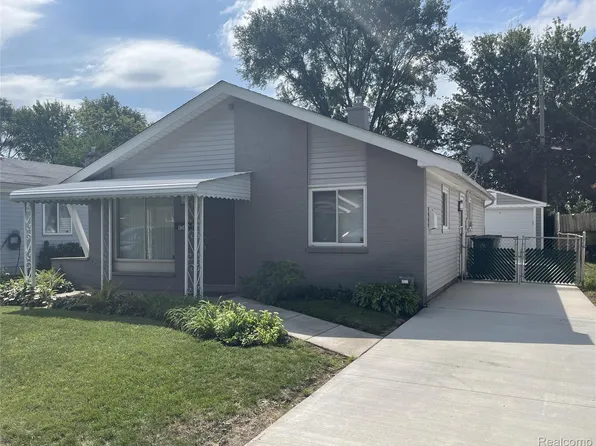 936 E Annabelle Ave, Hazel Park, MI 48030