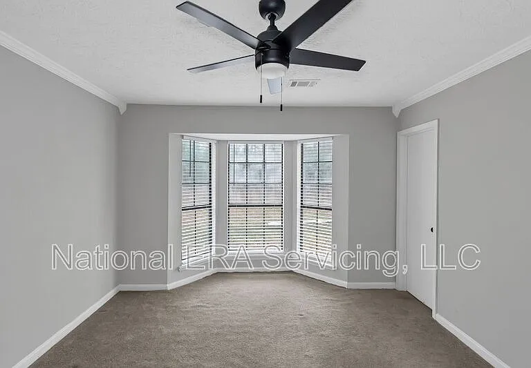 321 Summerwood Ln — Photo 23