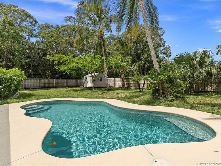 53 N Sewalls Point Rd — Photo 39