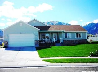 732 E Arrow St, Tooele, UT 84074