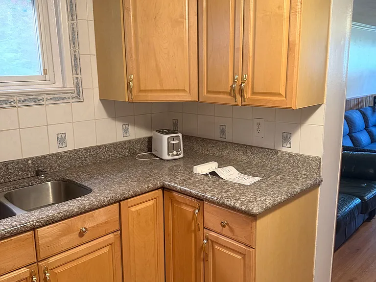 62 Lombardy Cres #BASEMENT — Photo 10