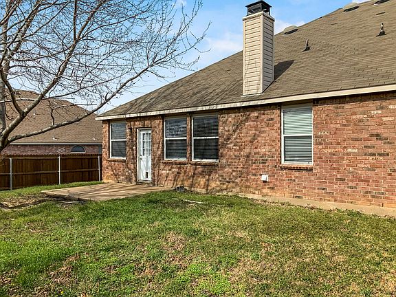 3rd image of 1328 Blue Gill Ct