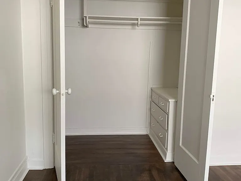 1120 Pine St #202 — Photo 3