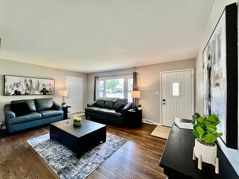 2501 Elmo Pl — Photo 5