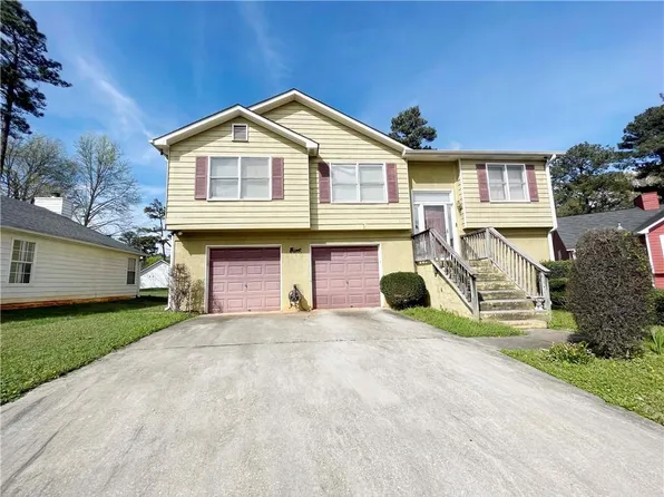 831 Shoals Ct, Atlanta, GA 30349