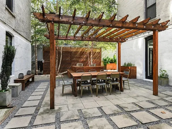 24-75 38th Street image 16 of 18