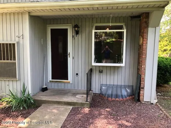 91 Abington Gardens Dr #9A, Clarks Summit, PA 18411