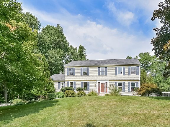 4 Bedrooms, 2/1 Baths