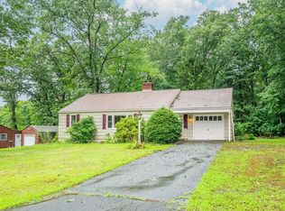 21 Decorie Dr, Wilbraham, MA 01095