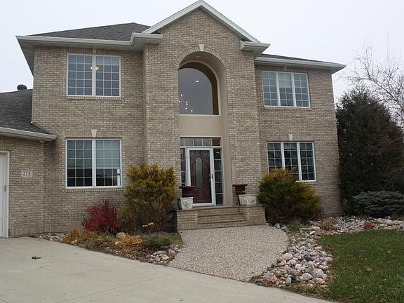 walk up to house